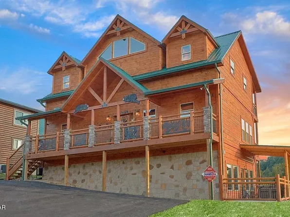 3286 Lonesome Pine Way, Sevierville, TN 37862