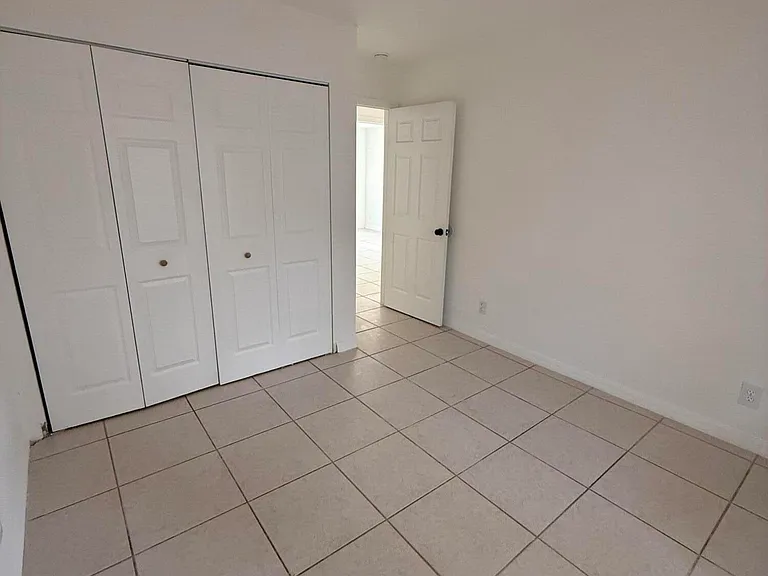 1215 Hyacinth Pl #1215 — Photo 16