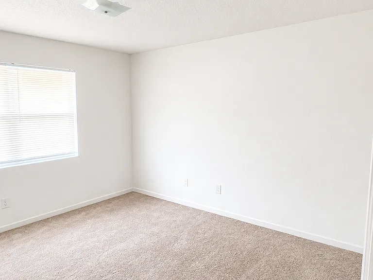 3105 Courtney Ln — Photo 8