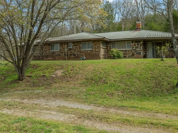 17180 Winn Creek Rd, Winslow, AR 72959