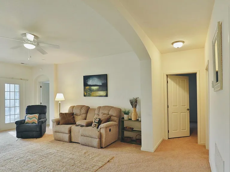 9092 Polaris Lakes Dr — Photo 18
