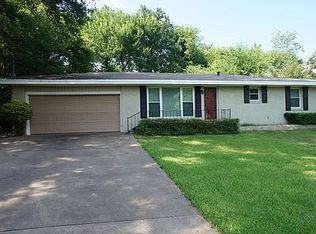 105 W Elm Creek Dr, Longview, TX 75605