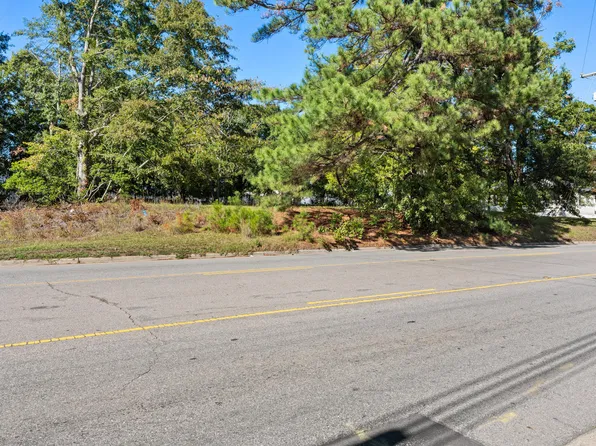517 N Main St, Fuquay Varina, NC 27526