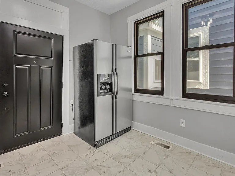 139 S 8th St #137 — Photo 9