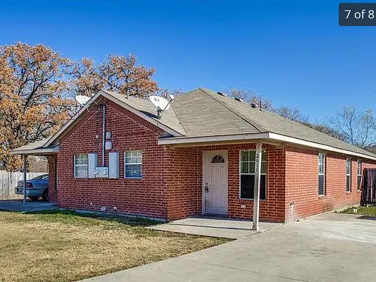 2611 Wilson Rd — Photo 1