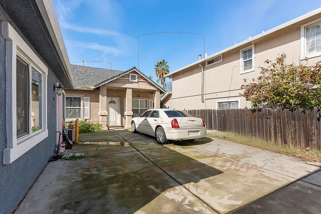 Building Photo - 3817 Altos Ave #C
