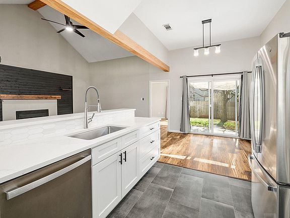 4th image of 2207 Raintree Path