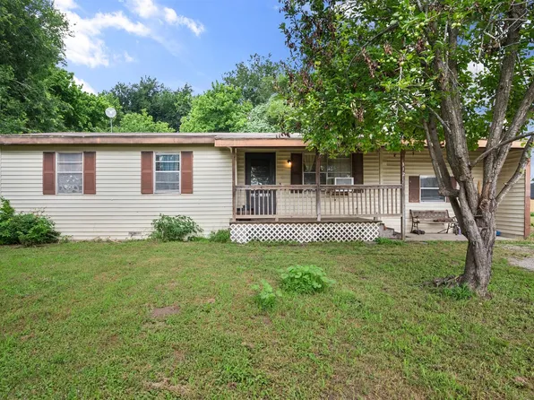 312 N Spikes Rd, Corsicana, TX 75110