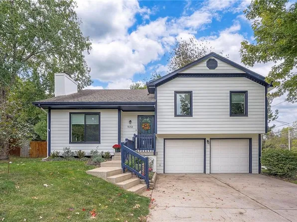 1032 NE Bristol Dr, Lees Summit, MO 64086