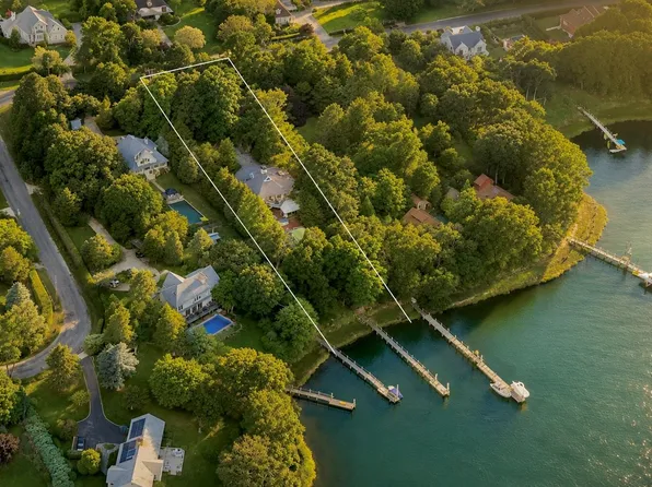 15 Dickerson Dr, Shelter Island, NY 11964