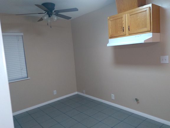 3rd image of 15106 Leahy Ave