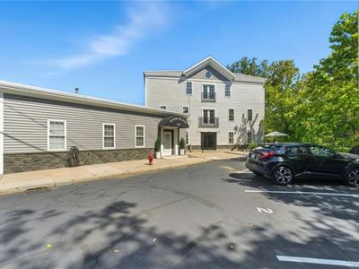 148 Bernon St APT 15, Woonsocket, RI, 02895