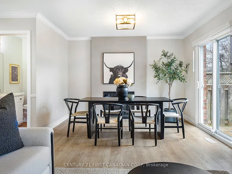 189 Homestead Cres #25 — Photo 11