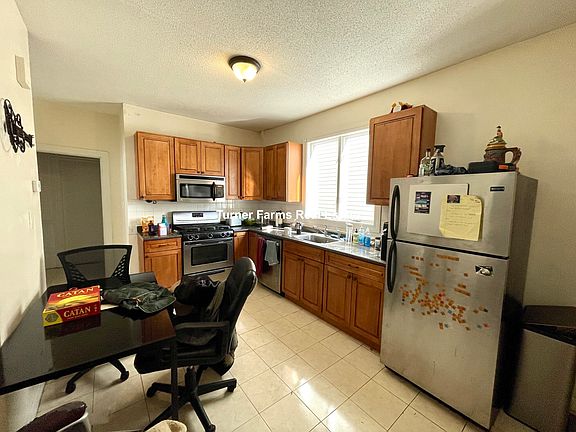 2nd image of 68 Winchester St #1A