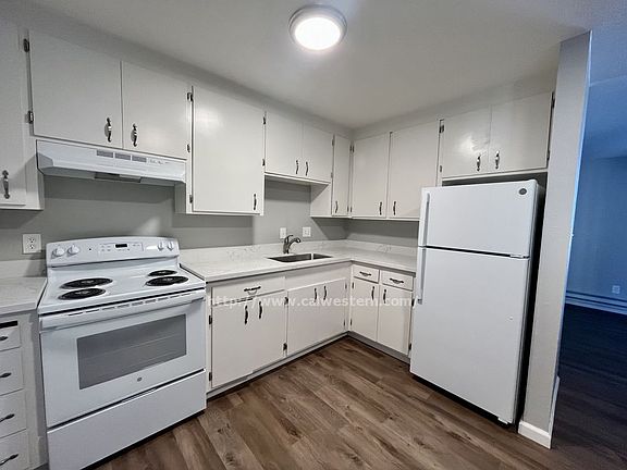 3rd image of 180 N San Tomas Aquino Rd APT 10