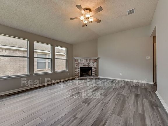 4th image of 9345 Sundial Dr