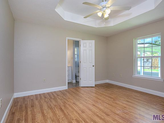 3rd image of 2410 Chantulane Ave