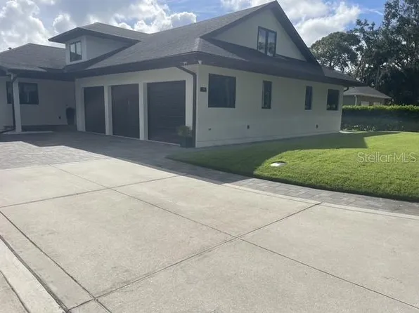 995 Stacy Ln, New Smyrna Beach, FL 32168
