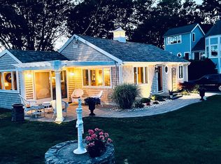 7 Fenwood Dr, Old Saybrook, CT 06475