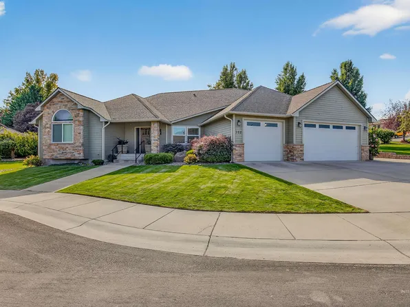 102 Canyon Greens Ct, Lewiston, ID 83501