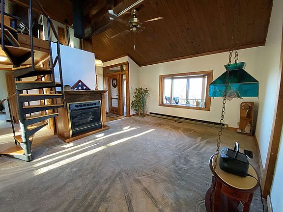 5th image of 314 Bear Run Rd