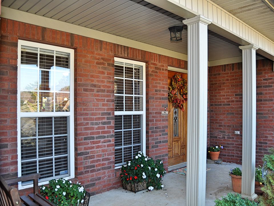 1st image of 220 Legacy Park Dr