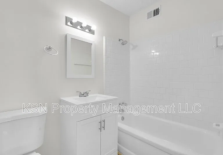 117 Windsor Rd — Photo 25