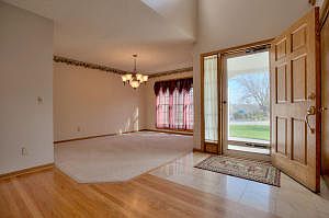 2nd image of 24 Aspen Ct