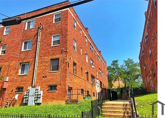 2 bed, $1,700 — Photo 2