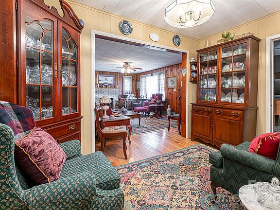 11th image of this home