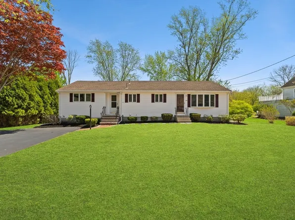 157 Elm St, East Bridgewater, MA 02333