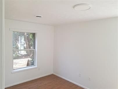 1st image of 325 Cherrydale Ave