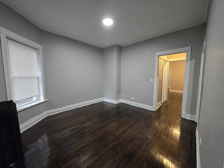 6930 S Wabash Ave #1 — Photo 5