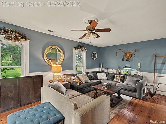 4th image of 18484 Couper Rd