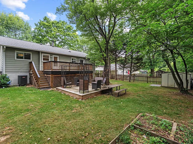 917 Allan Rd — Photo 11