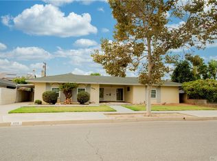 609 W Memory Ln, Santa Ana, CA 92706