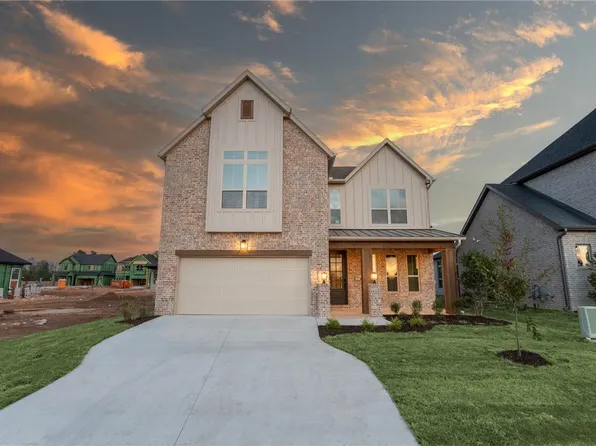 3001 S 15th St, Rogers, AR 72758