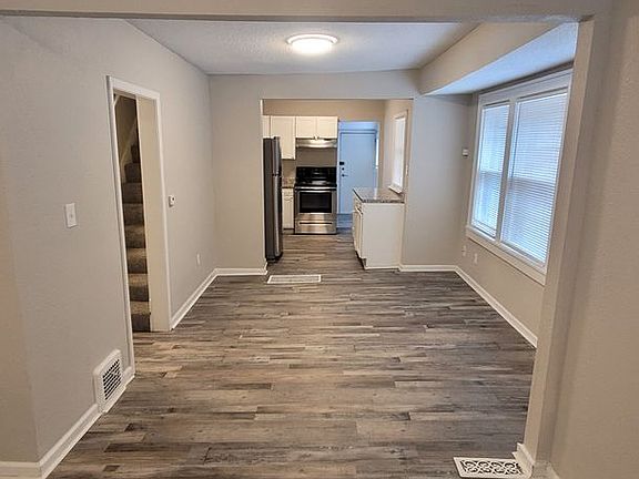 2nd image of 1510 E 50th Ter