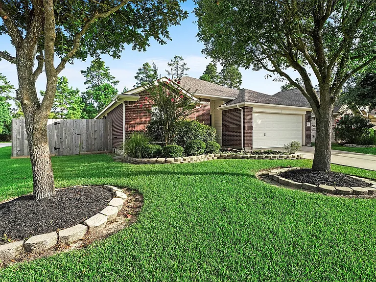 6903 Summer Bridge Ln — Photo 2