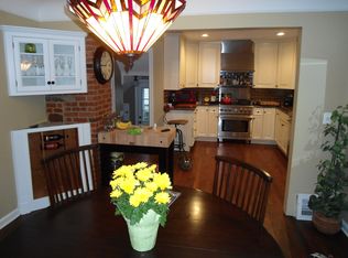 19660 Riverwood Ave, Rocky River, OH 44116