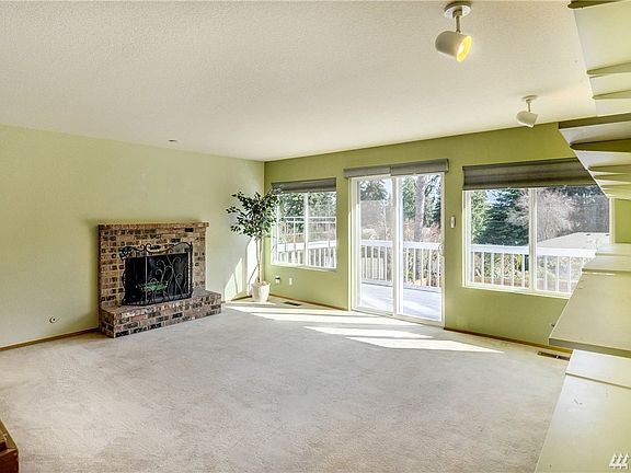 4th image of 8240 133rd Ave NE