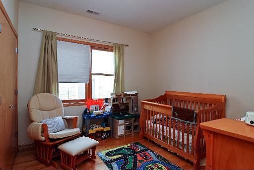 5th image of 1020 N Mozart St APT 3