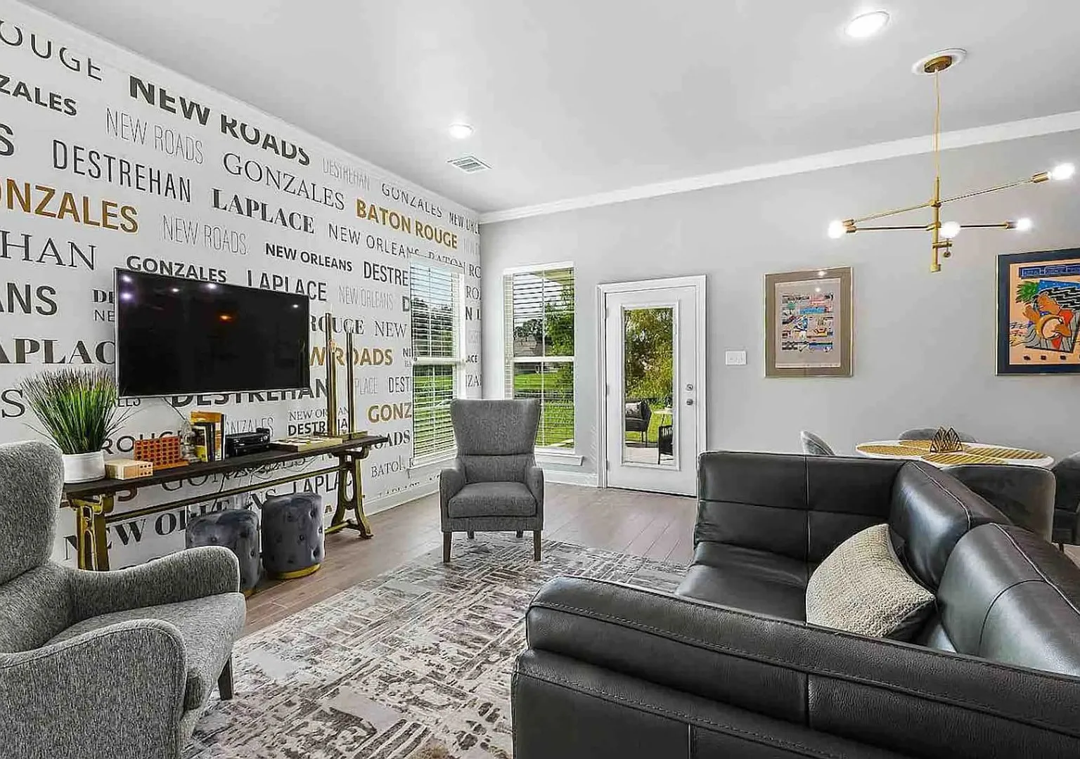 3 Bedroom Furnished Rental Near LSU|All utilities included|Short Term & Long Term Options Available — Photo 1