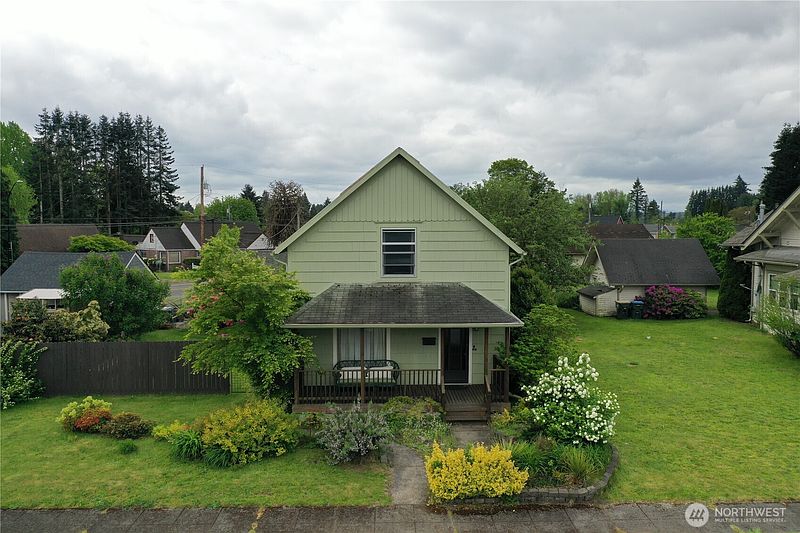 2nd image of 612 W Cherry Street