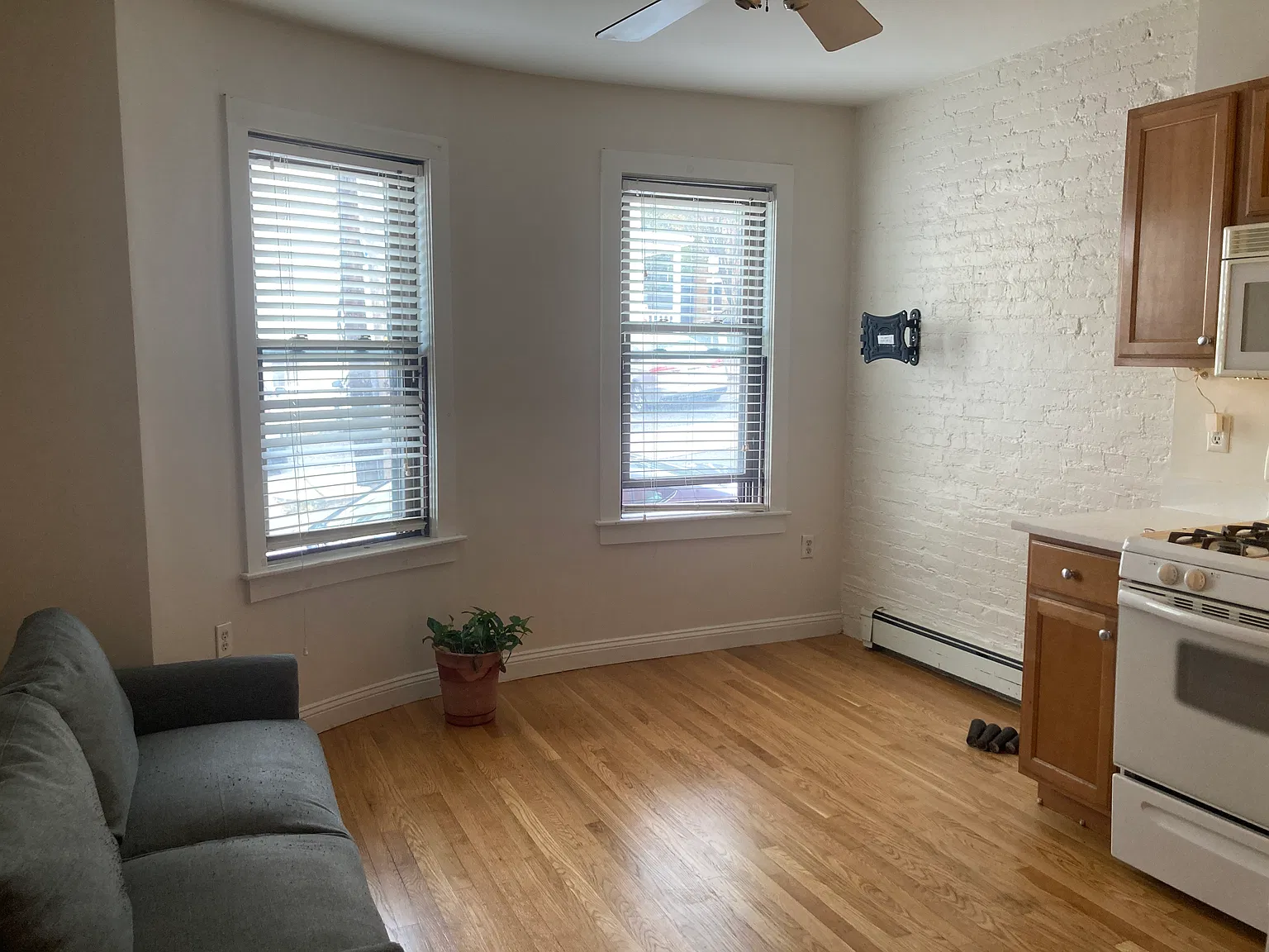 219 Boylston Street — Photo 2
