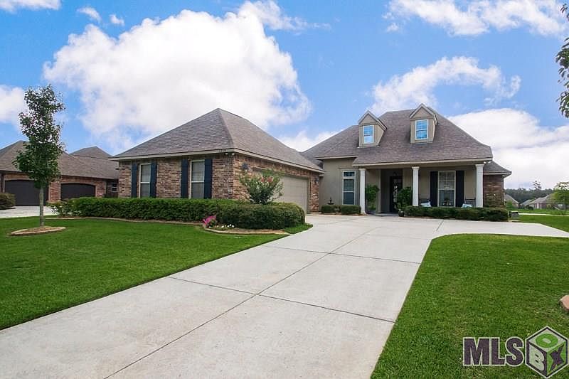 1st image of 4999 Woodstock Way Dr