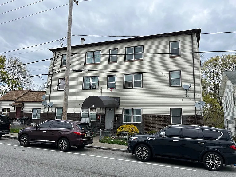 34 E Main St #8 — Photo 13