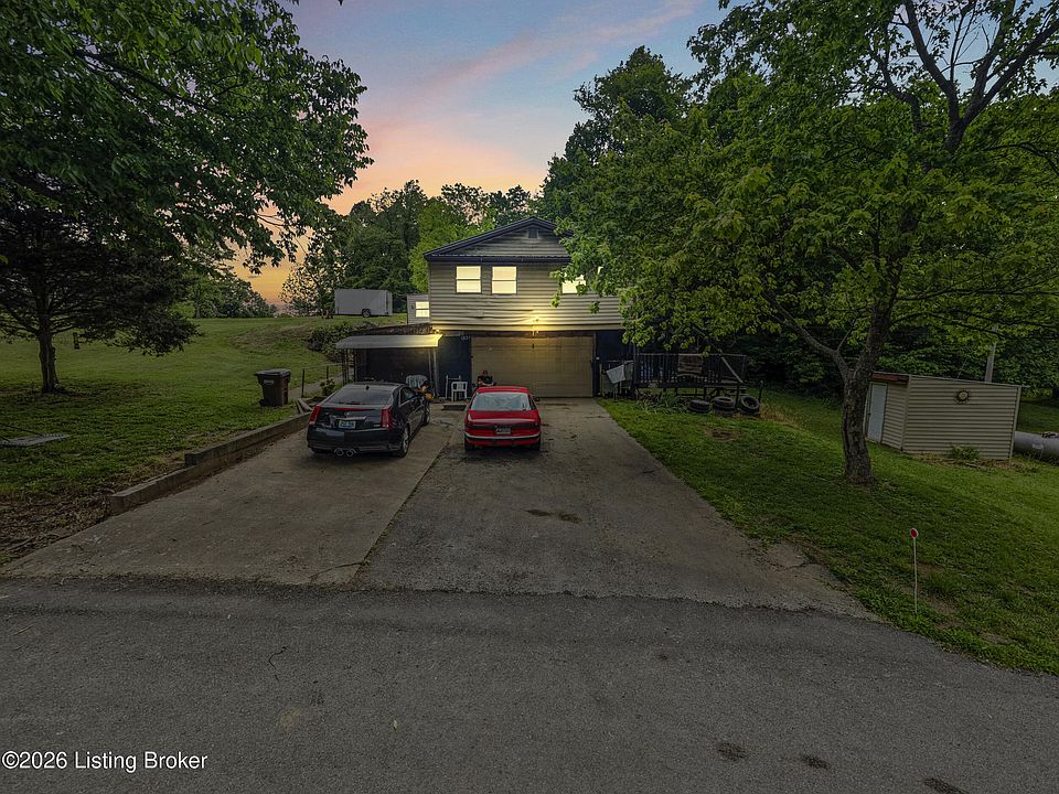 1st image of 1055 Happy Hollow Rd