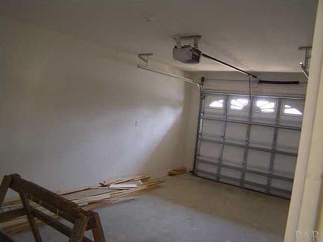 2nd image of 6246 Hamilton Bridge Rd #C