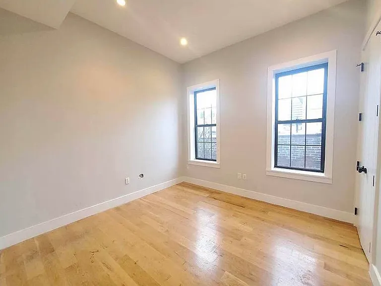1420 Nostrand Ave #4T — Photo 11